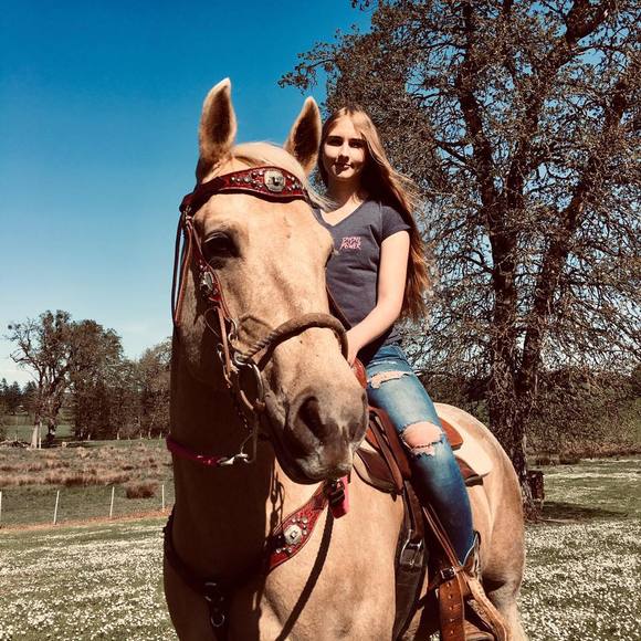 Meet your Posher, Tamra - Picture 1 of 1